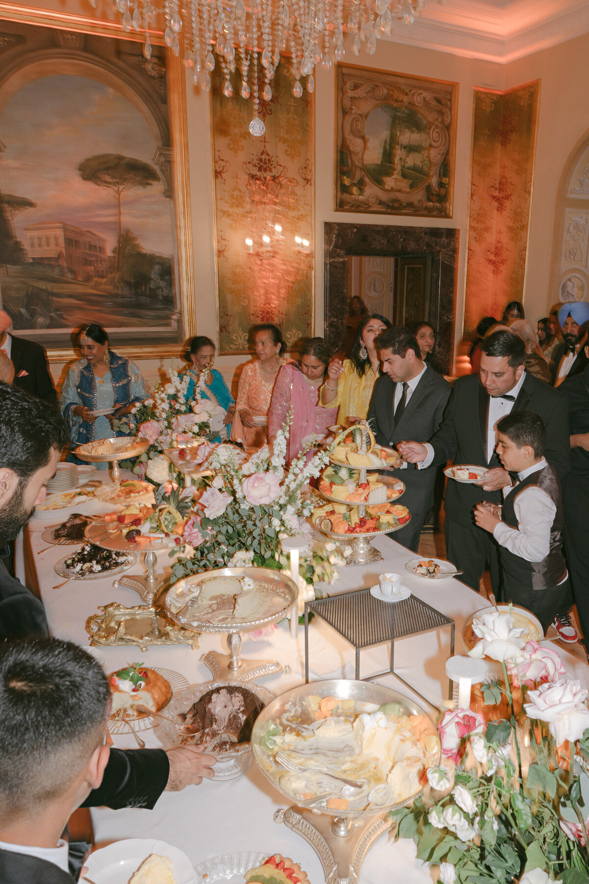 083-RianaRaj_RomeWedding