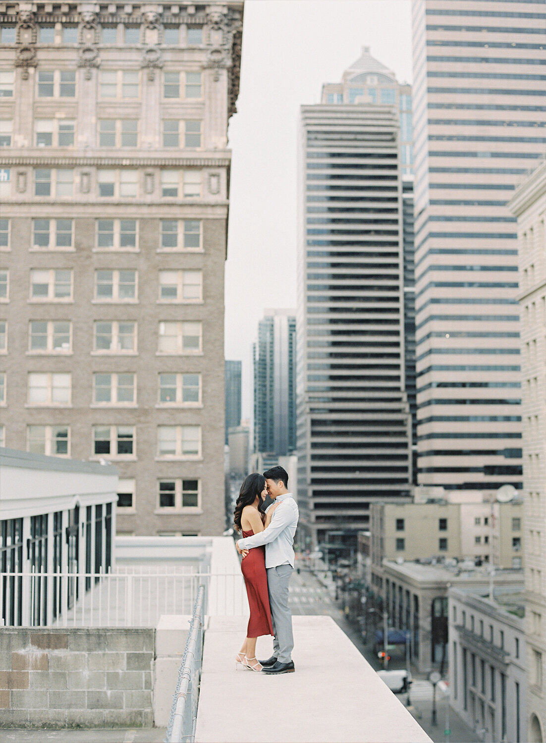 Seattle City Engagement Session on Film - Tetiana Photography - D&AJ - 9