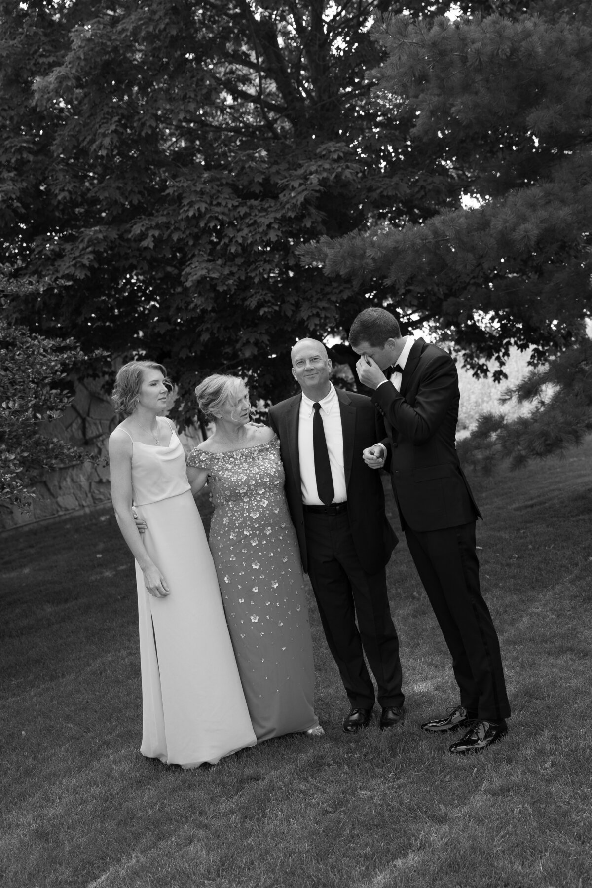 Moe + Andrew Wedding Getting Ready + Family First Looks-Mariah Jones Photography-201