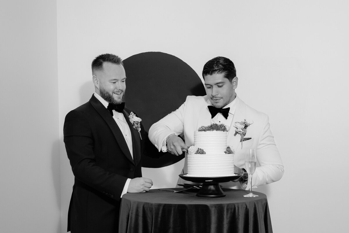 kathryn-mclaren-photo-the-polygon-vancovuer-queer-wedding-702