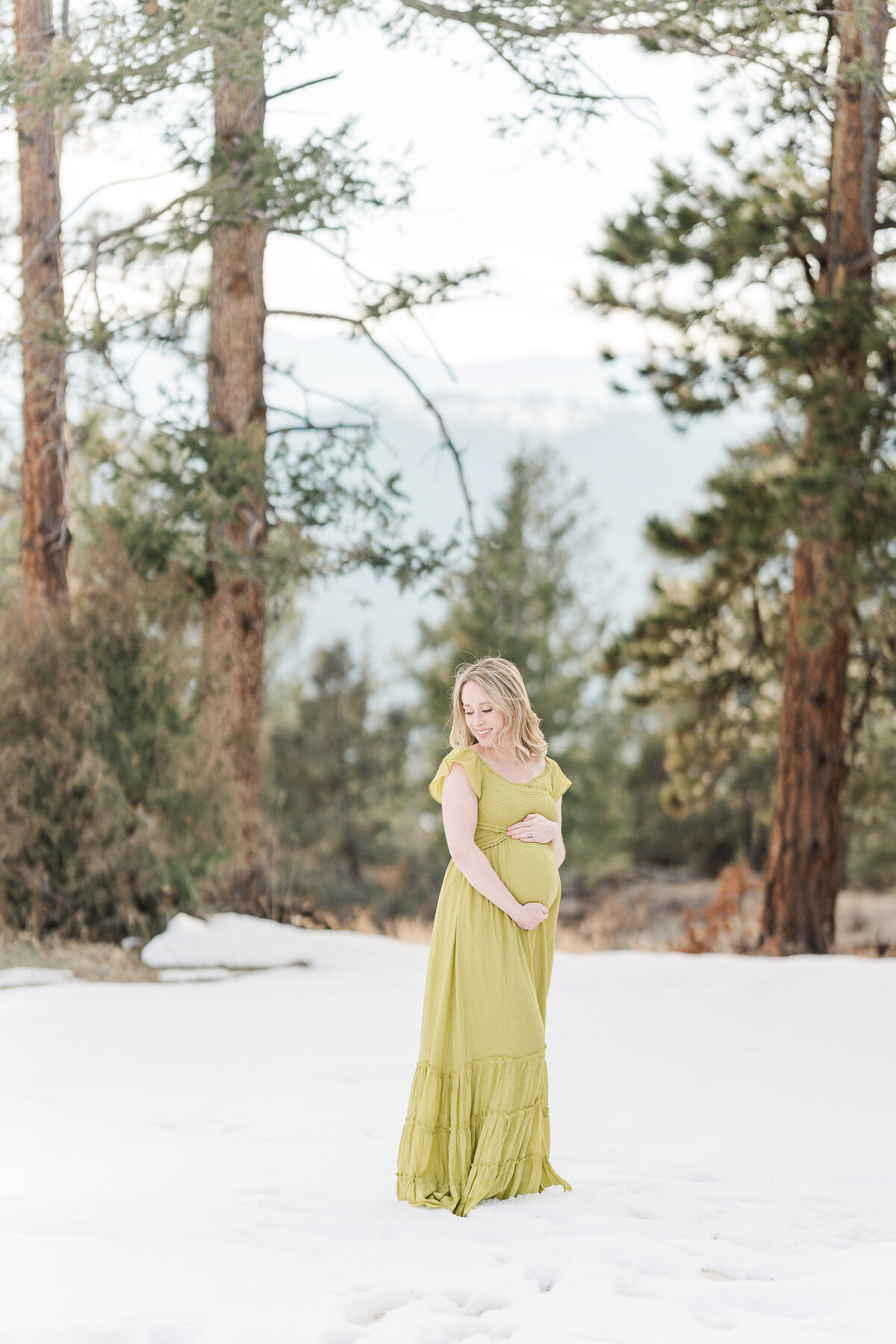 Colorado Winter Maternity Mountain Pictures Mount Falcon Elena Spraguer Photography0028