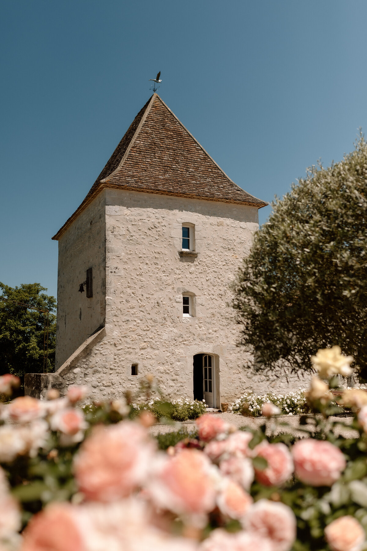 Kate&Kate_chateaudestpaul_francewedding_lauradeanphotography_dorsetweddingphotographer-2