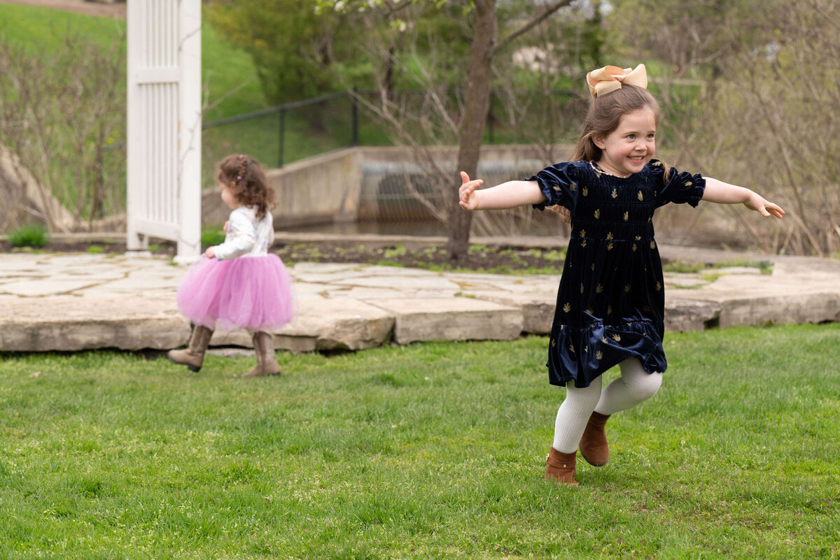 Quarton-Lake-family-Birmingham-twirl