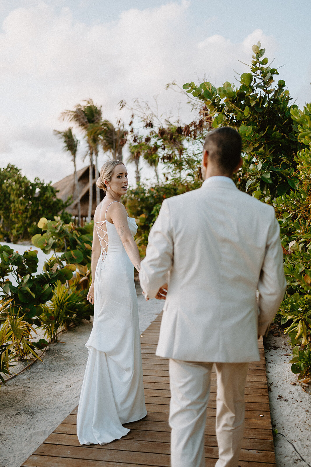 Danielle-Aisling_Cancun_Mexico_Wedding_CZ_13-10