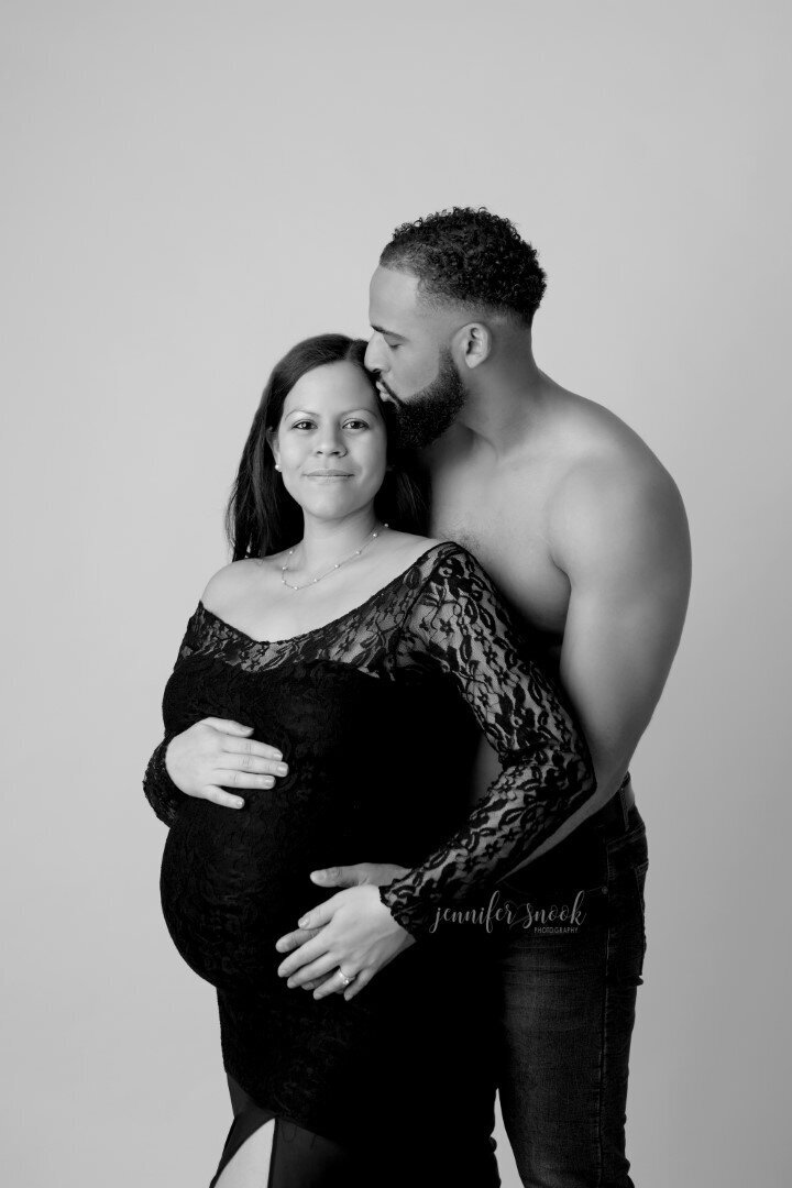 best Fayetteville GA maternity photographer, maternity portraits near me Griffin GA, maternity portrait studio McDonough GA