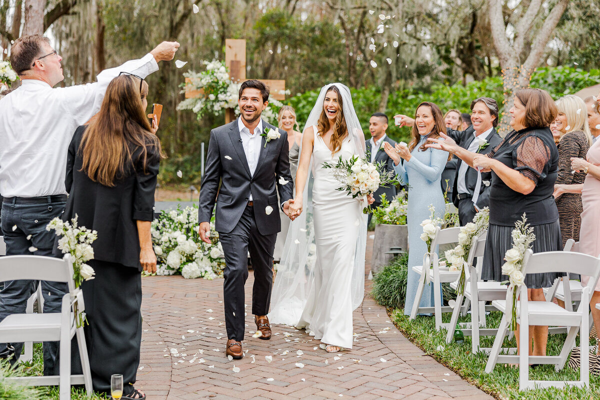 Karisa-Denae-Photography-Florida-Backyard-Wedding