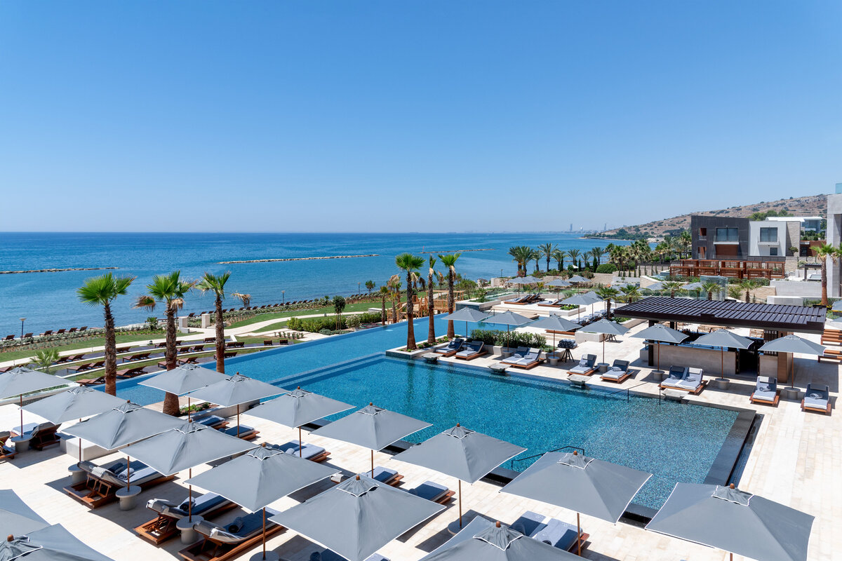 Waterstone - AMARA Hotel - Limassol - Luxury Boutique Hotel - Infinity-edge-pool