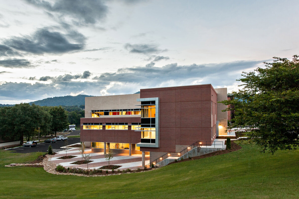 Mars Hill Ferguson Health Sciences Center built by Cooper Construction - 5