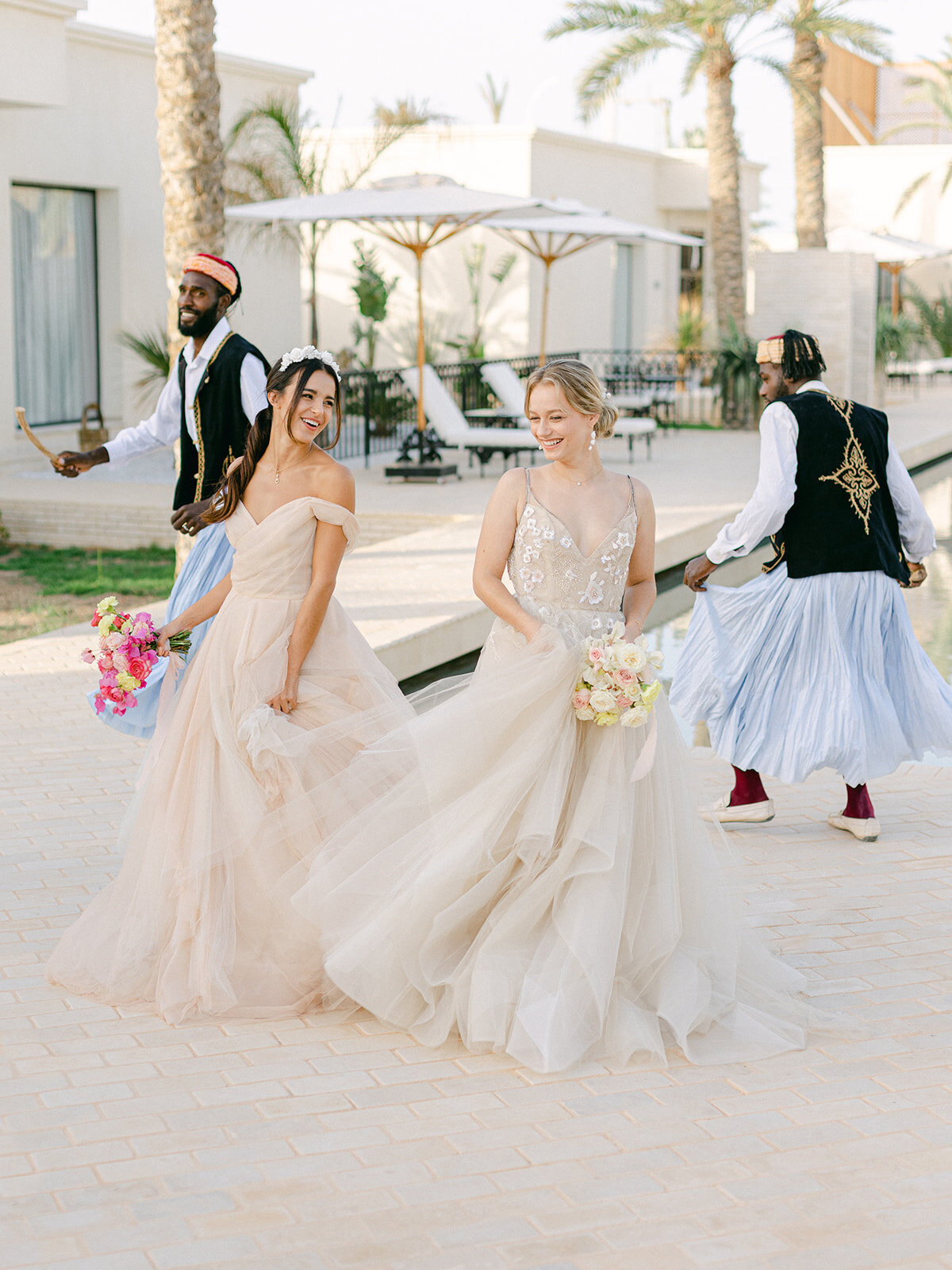 Destination wedding inspired by pink bougainvilleas at Dar Oomi Djerba Veronique lorre direction artistic floral designer Thomas Audiffren20