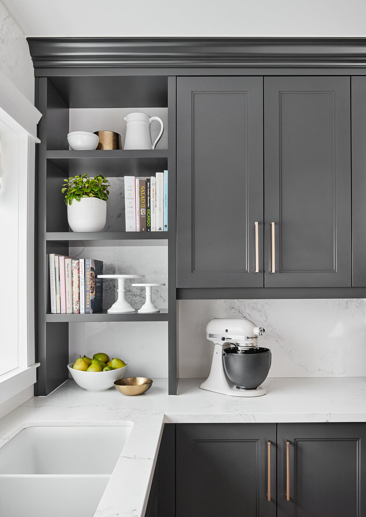 mississauga-interior-design-kitchen-oakwood-project-5