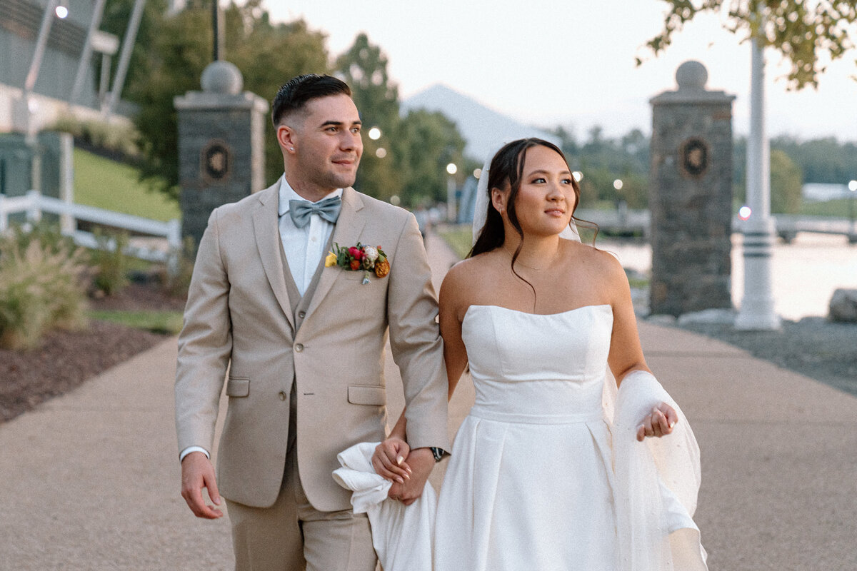 VirginiaBeachWeddingPhotographer-LaurenAshlieImagery.2-06013
