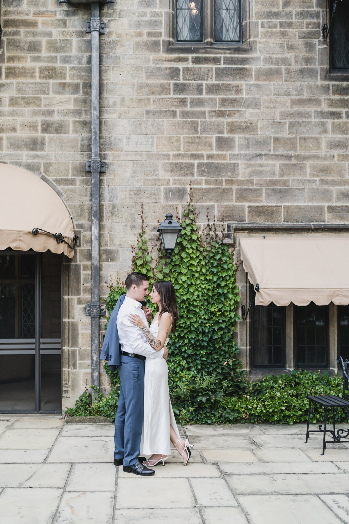 SUMMER FORD HOUSE ENGAGEMENT PHOTOS IN GROSSE POINTE, MICHIGAN PROVIDED BY KARI DAWSON