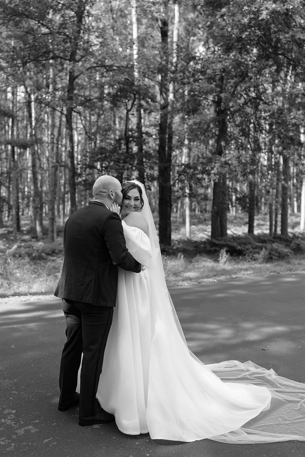 catalyst_nature_link_mn_wedding_loui_photography-22