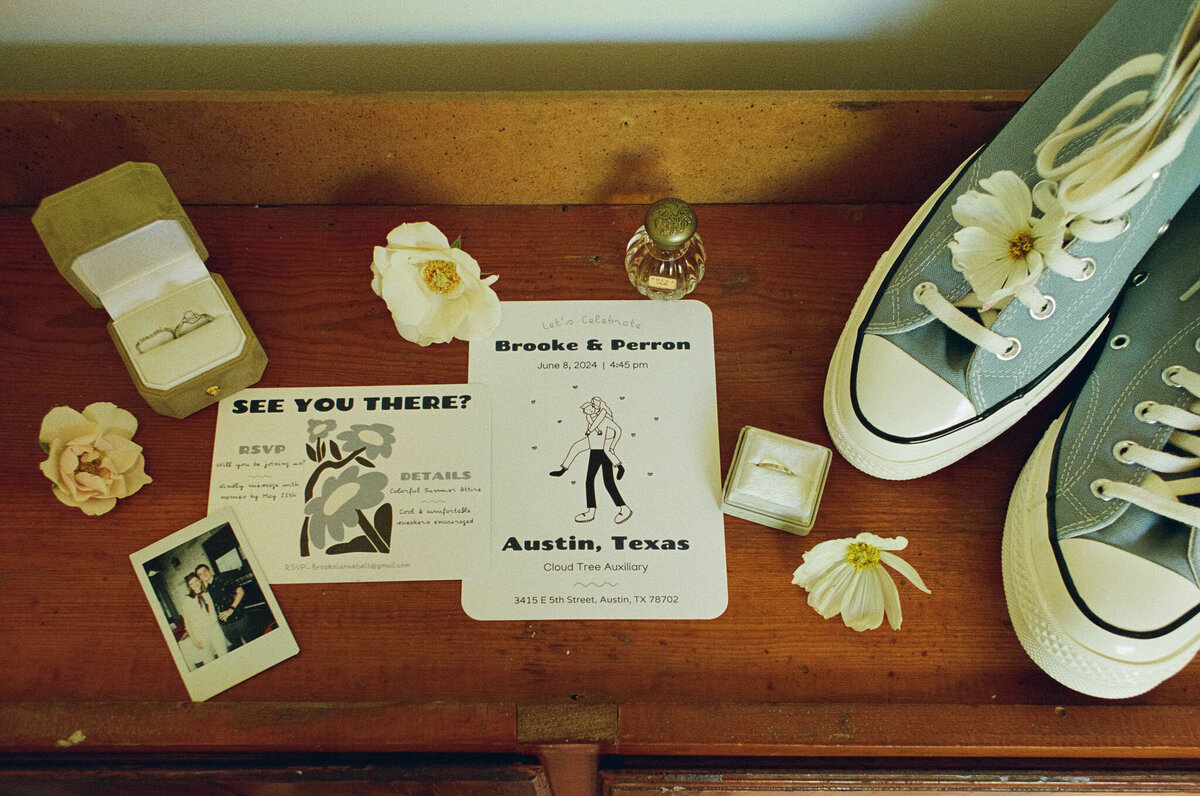 Brooke&PerronWeddingPhotos_GettingReady_AustinWeddingPhotographer_HereafterFilms-18