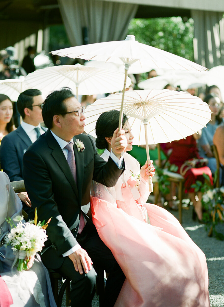 Korean-pyebaek-wedding-napa-wine-country-photographer-the-dejaureguis-erin-hearts-court-0058