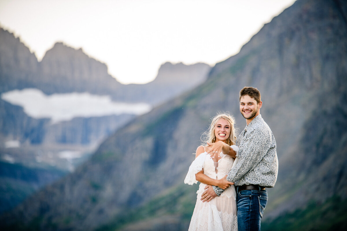 Glacier-park-montana-engagement-proposal-elope-wedding-elopemetnt-couples-photographer033