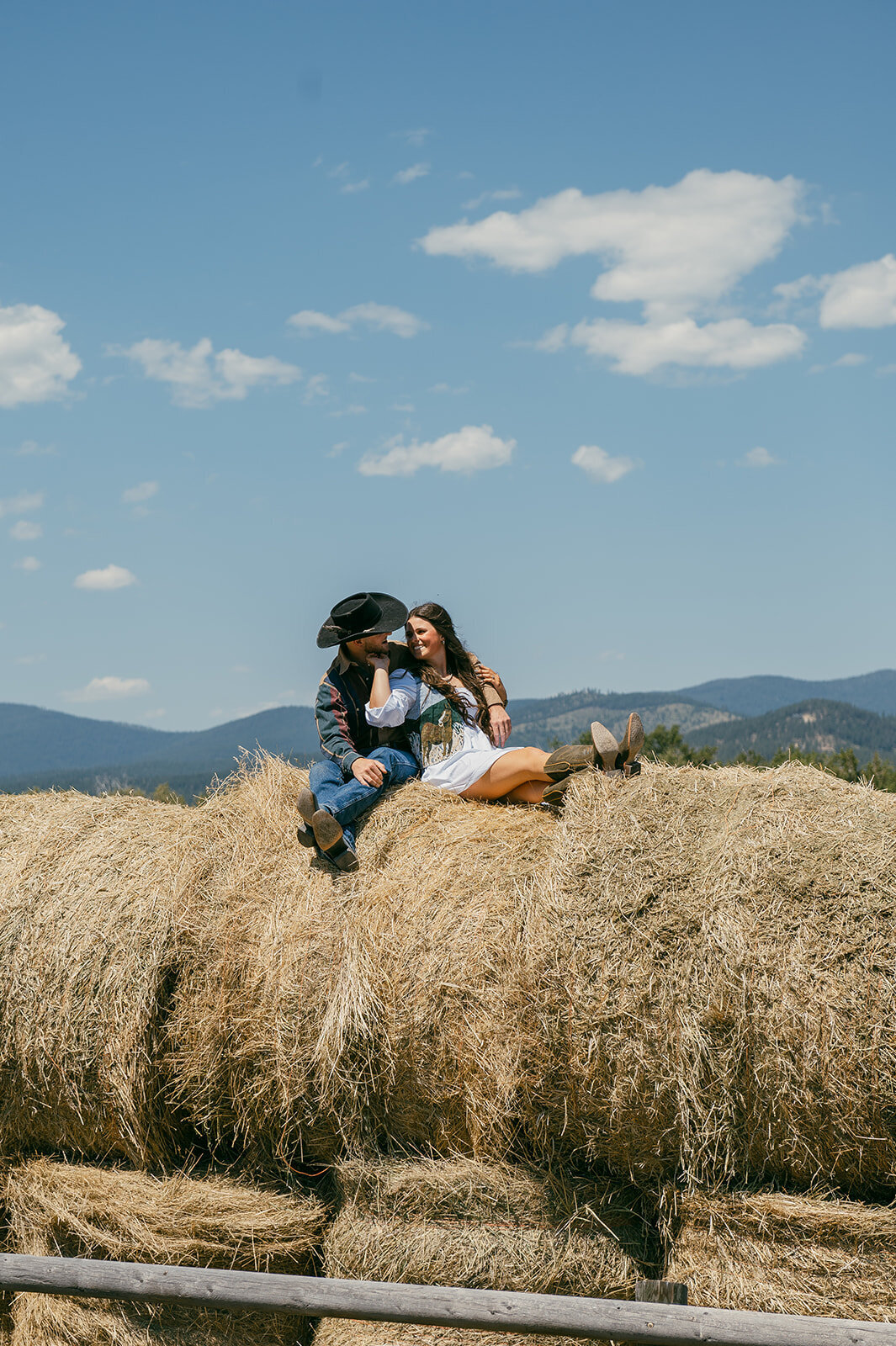 presley-gray-photo-haybale-forest-montana-elopement-7227