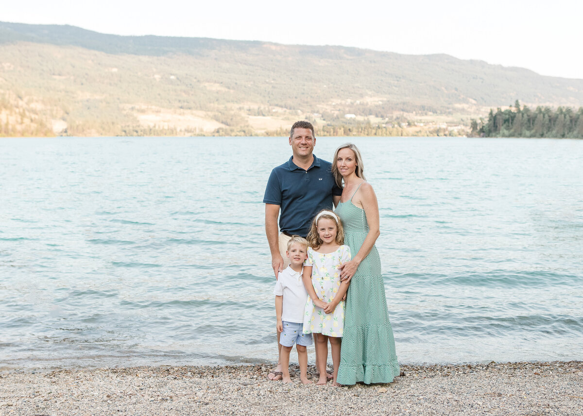 Kelowna-family-Photographer-303