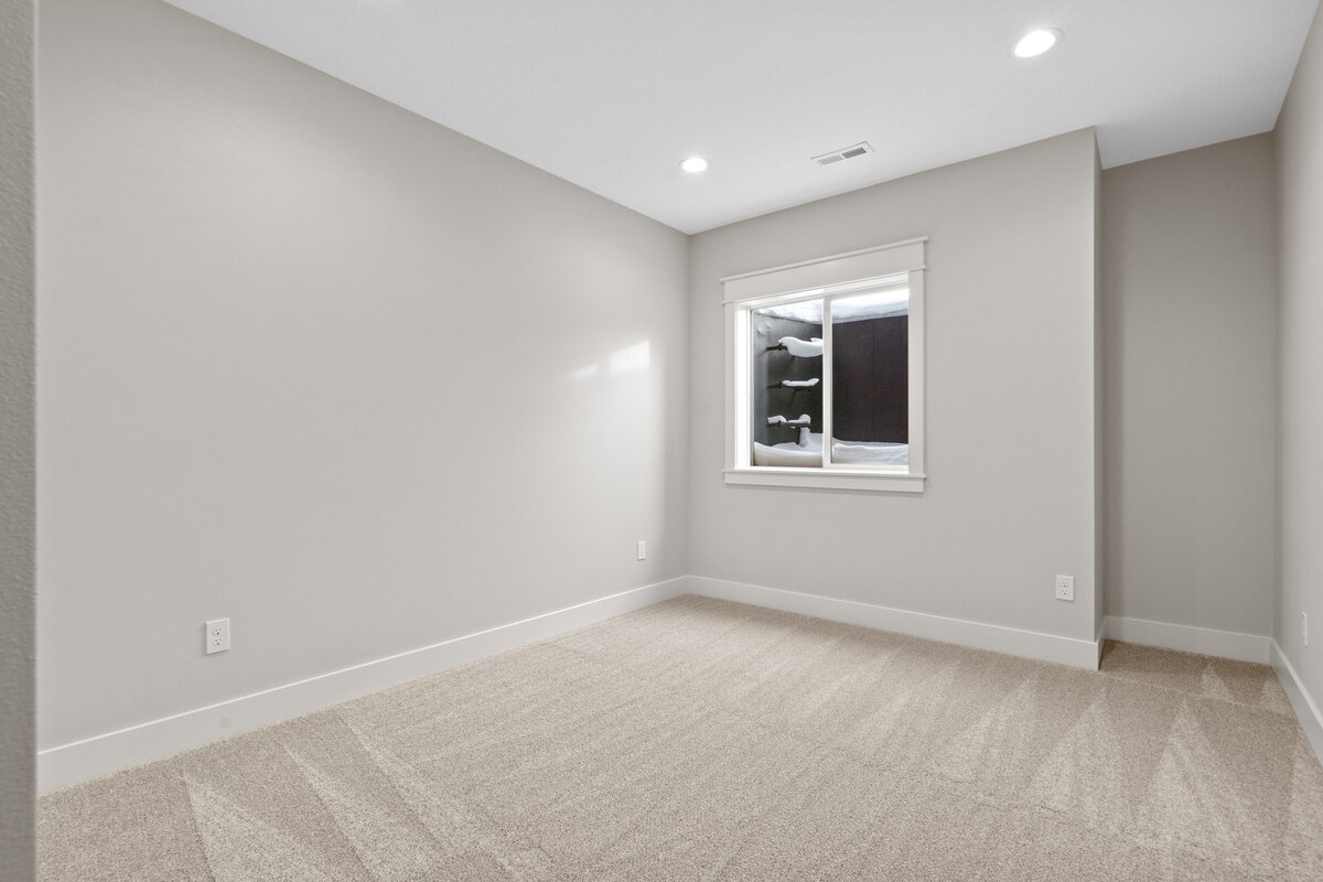 29-184 407 2nd St NW