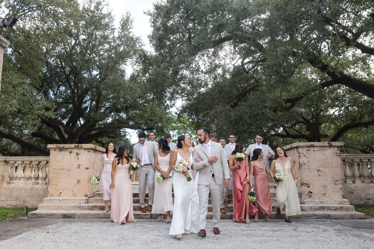 Wedding-portraits-Prado-Entrance-8