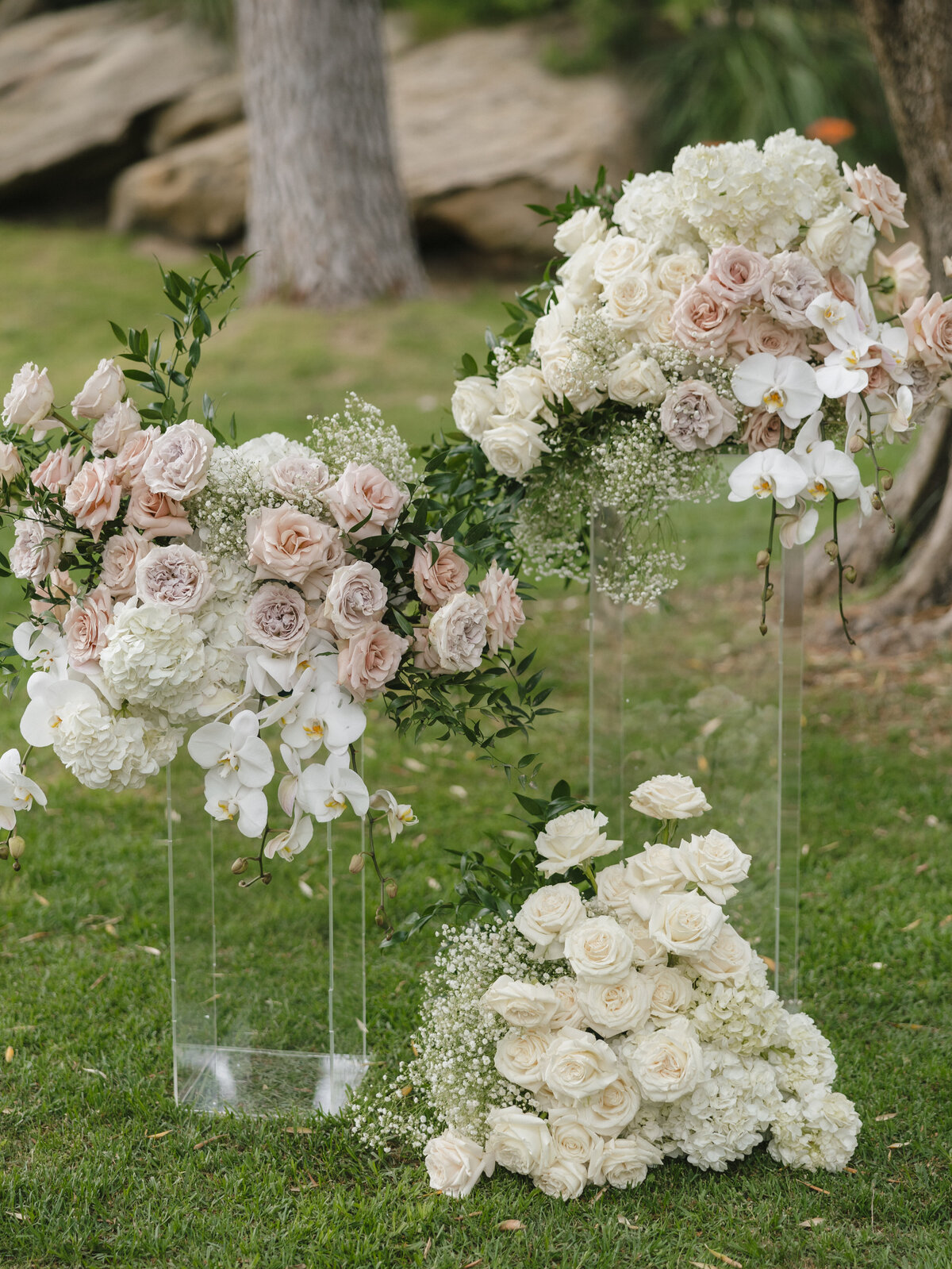 Teasers_OliviaandAlex_Hummingbird-Nest-Ranch_Taylor-Kinzie-Photography-158