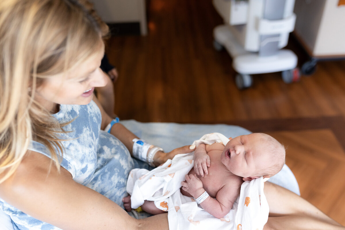 French-Hospital-Newborn-Photos011