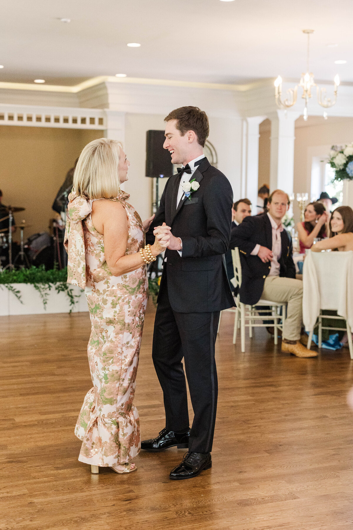 Glenn-Wedding-SneakPeek-137