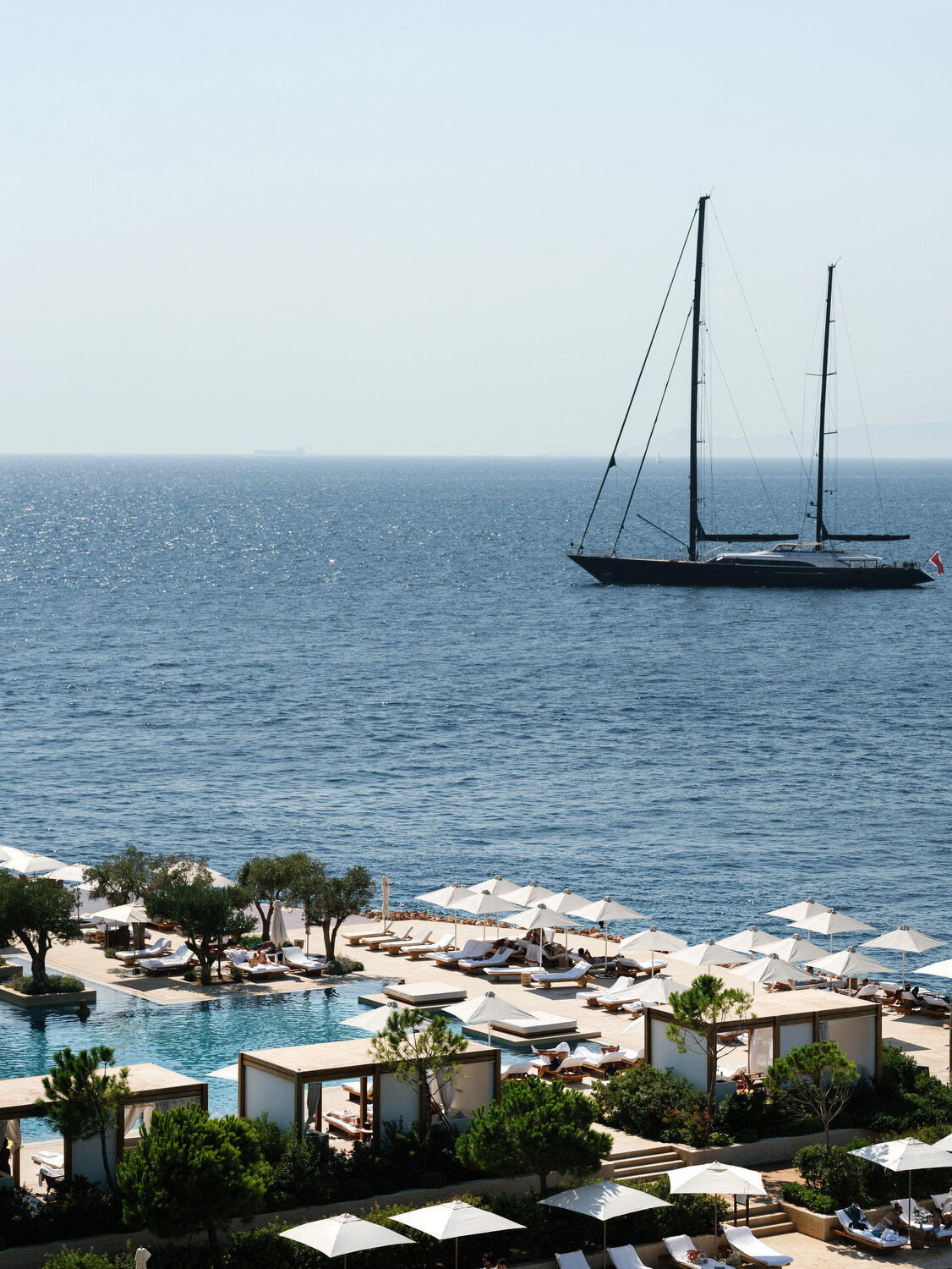 Black-Tie-Wedding-at-Four-Seasons-and-Vouliagmeni-Lake-013