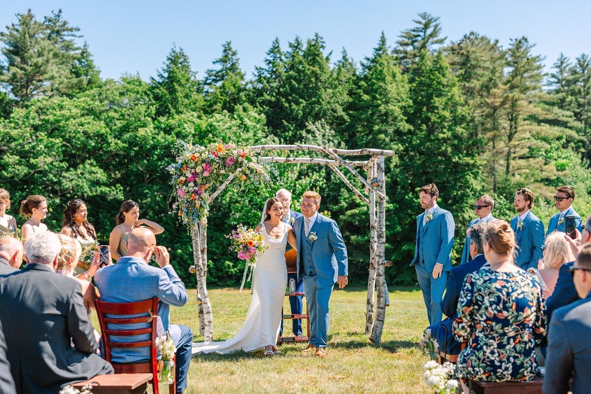 Wildflower_Inspired_Sunny_Colorful_Wedding_Photography_Preserve_at_Chocorua_New_Hampshire_0031