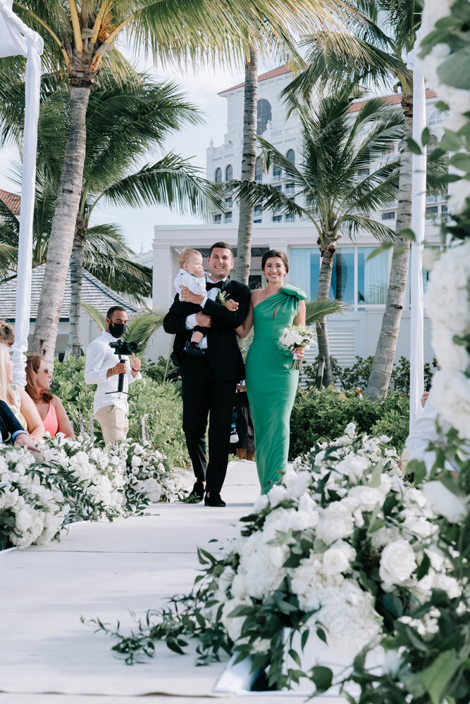 the-rosewood-baha-mar-luxury-bahamas-wedding-photos-lyndah-wells-photography-ashley-ryan-11