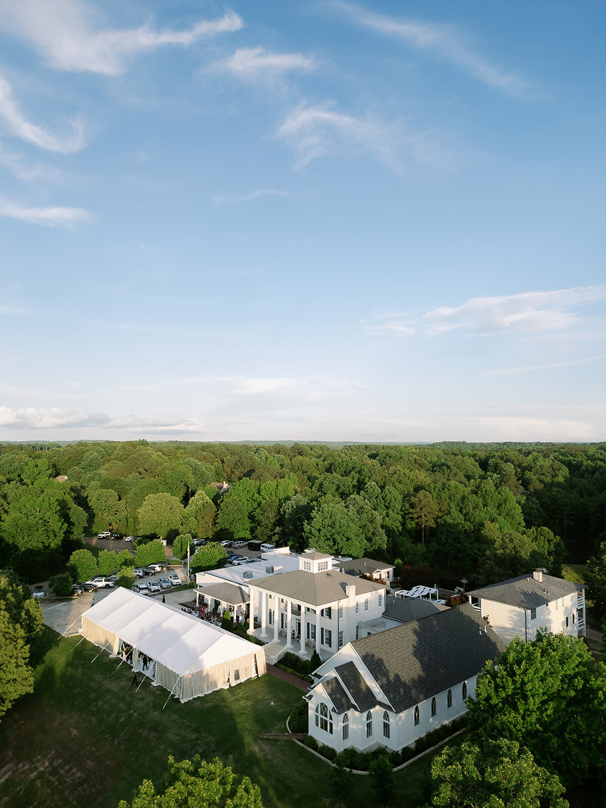 Oxford Mississippi luxury tented wedding photographer 0001