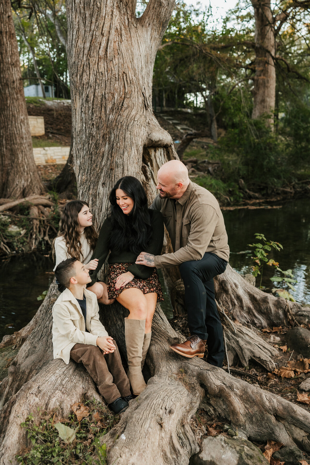 dripping-springs-fall-photos-family