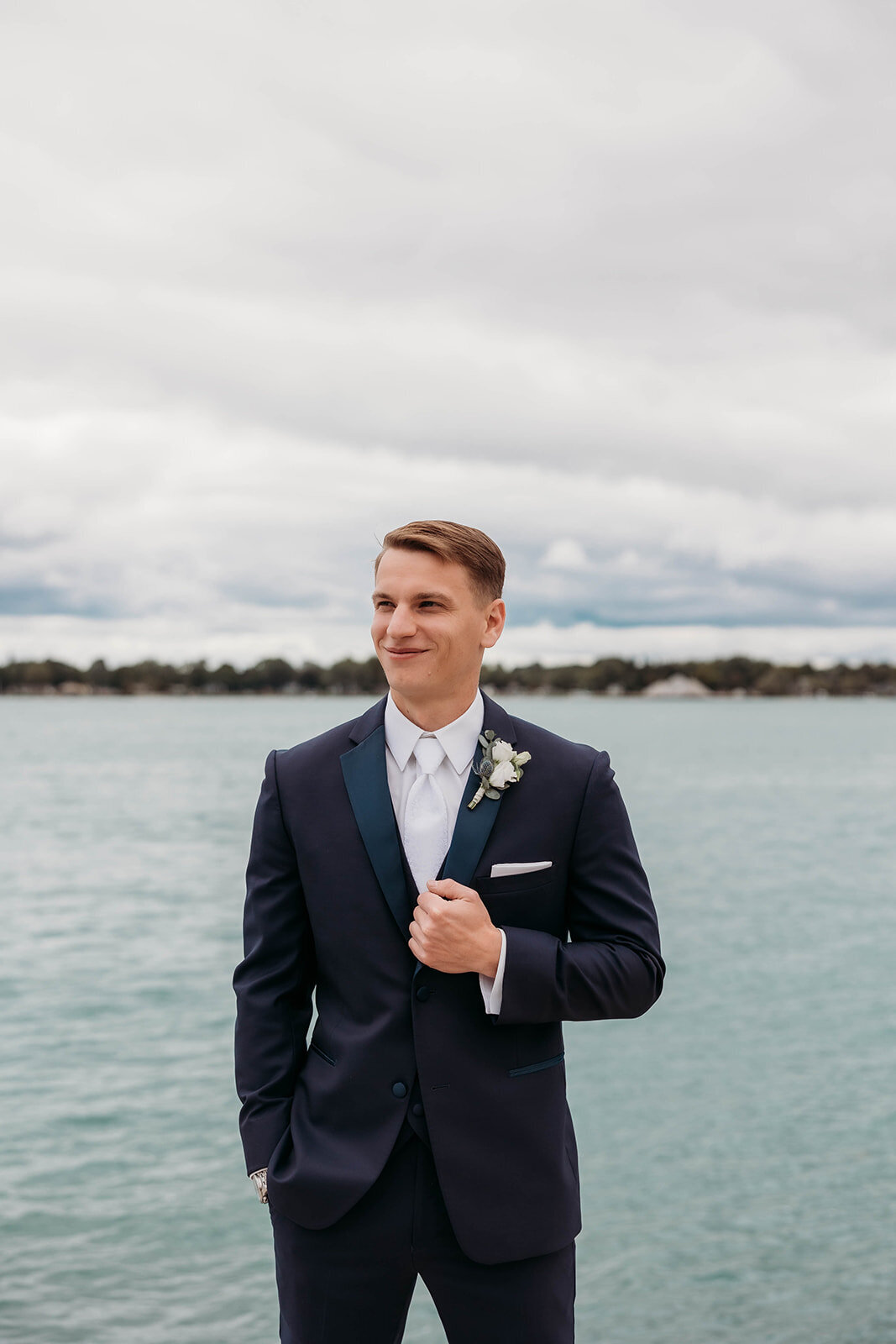 Saint Clair Inn Wedding Groom Michigan Photographer K. E. Rogers Photography-7