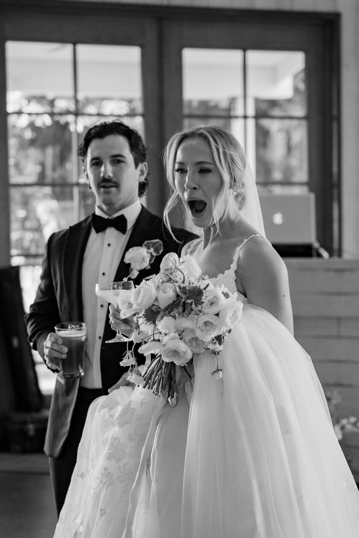 bride reaction to seeing her flowers