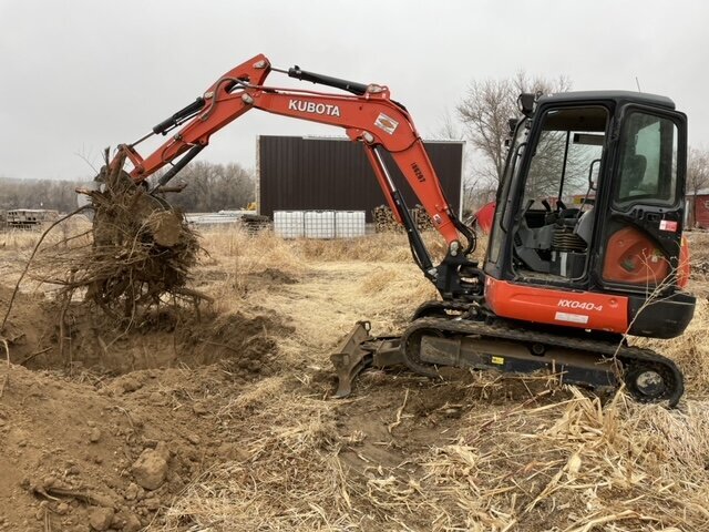 American Excavating helps with stump removal in Cañon City