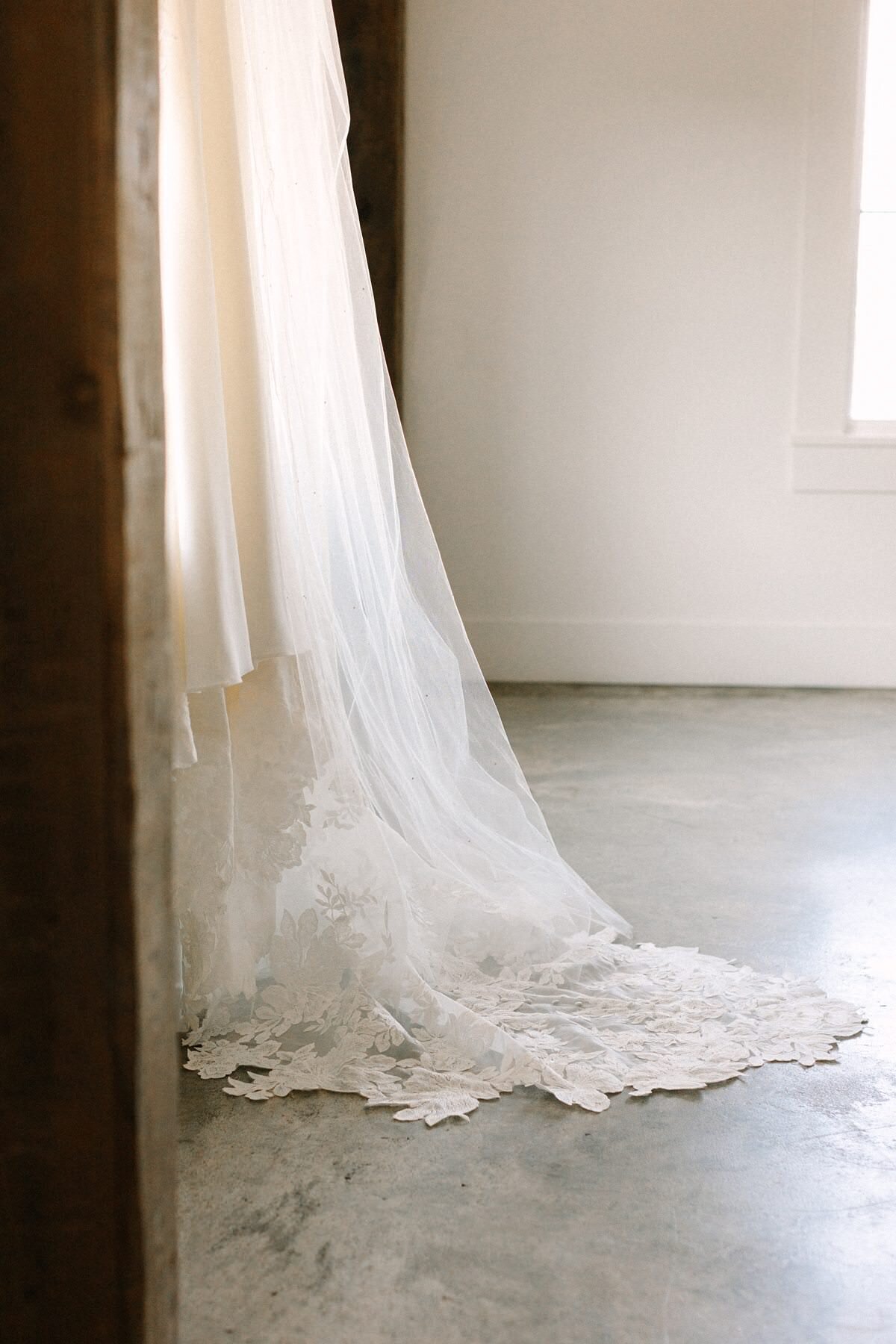 Bride and Groom Wedding Portaits Kelynn and Mathew Evansville Owensboro024