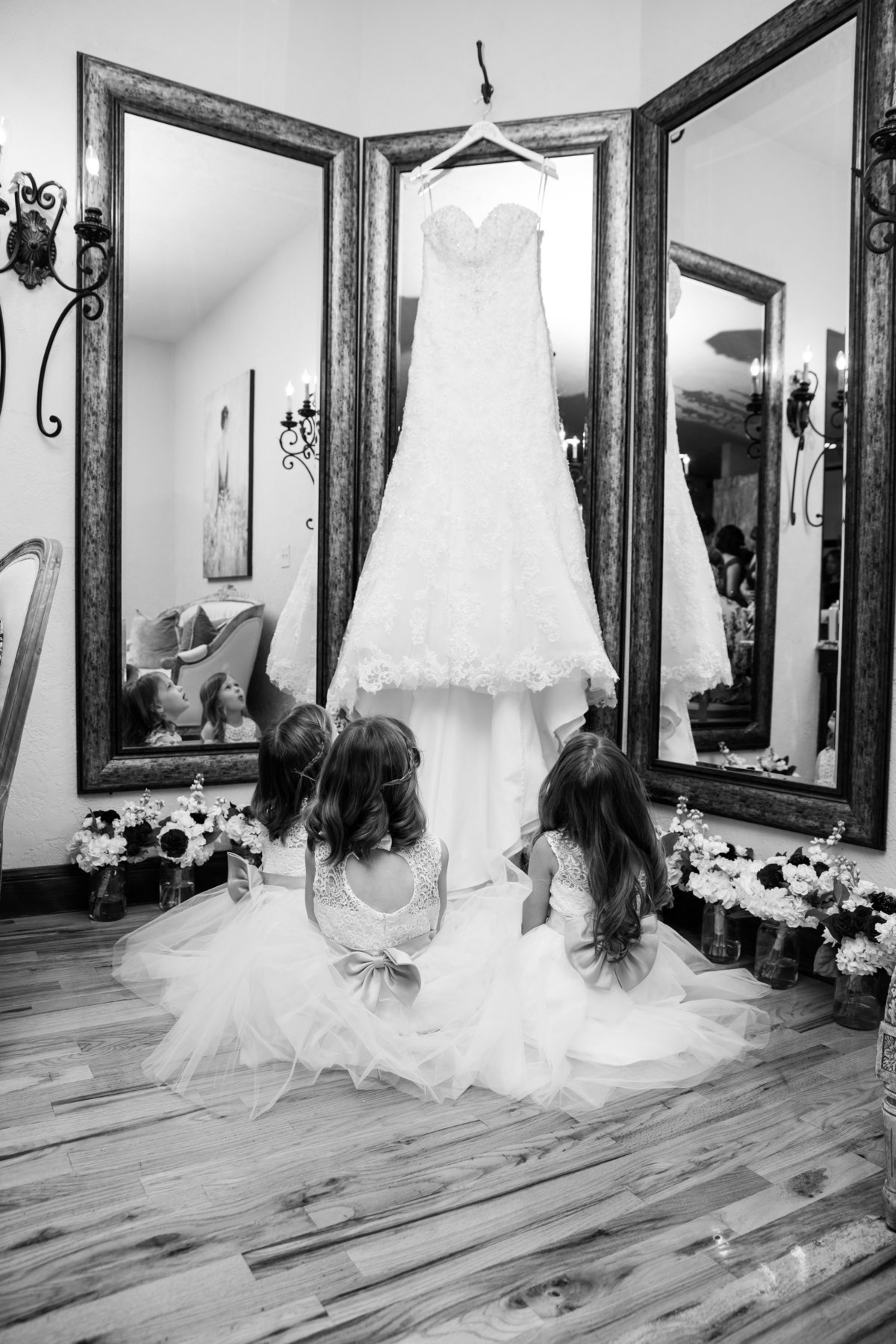 chateau bellevue wedding photographer bride dress flower girls 708 San Antonio St, Austin, TX 78701