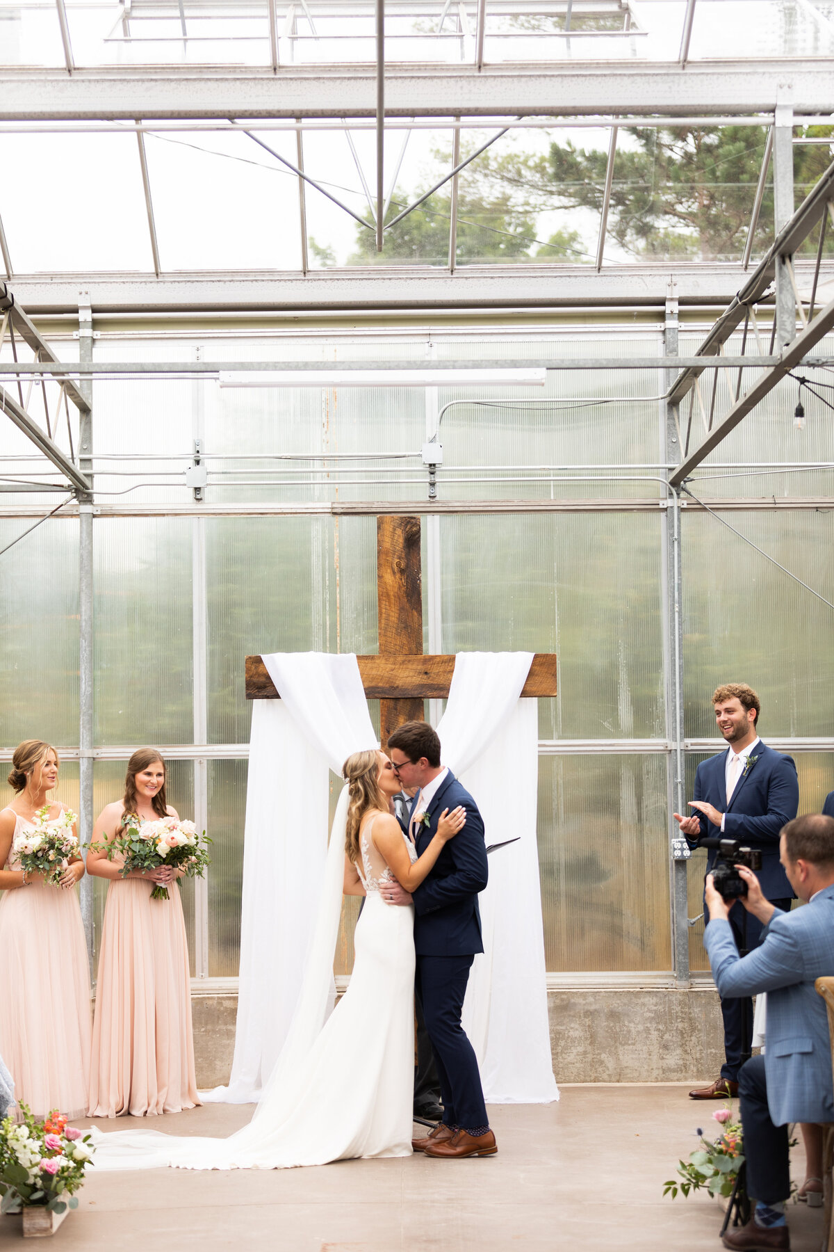 30-Grand-Rapids-Wedding-Photographers