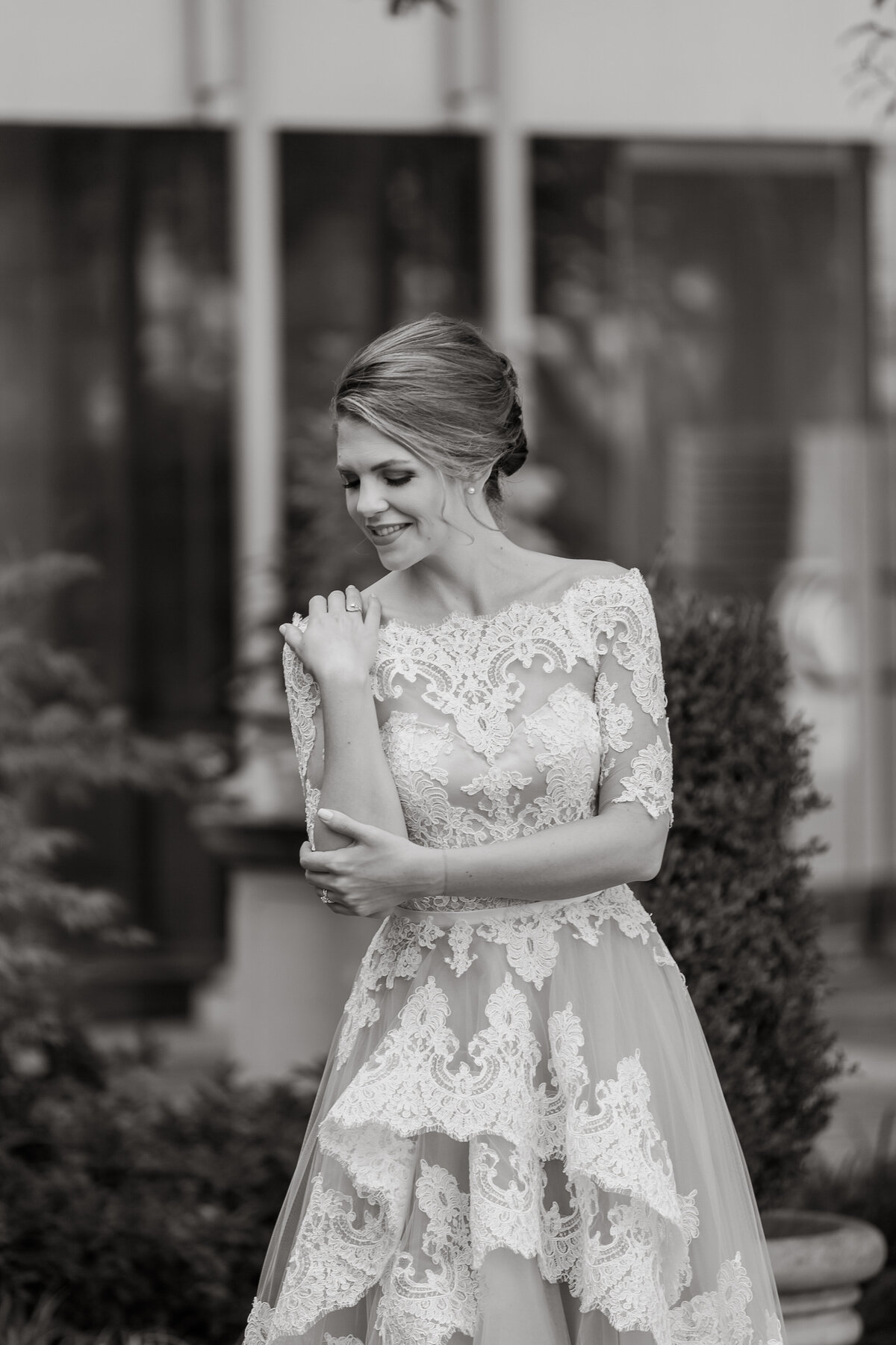 Bridal portraits at hotel crescent dallas