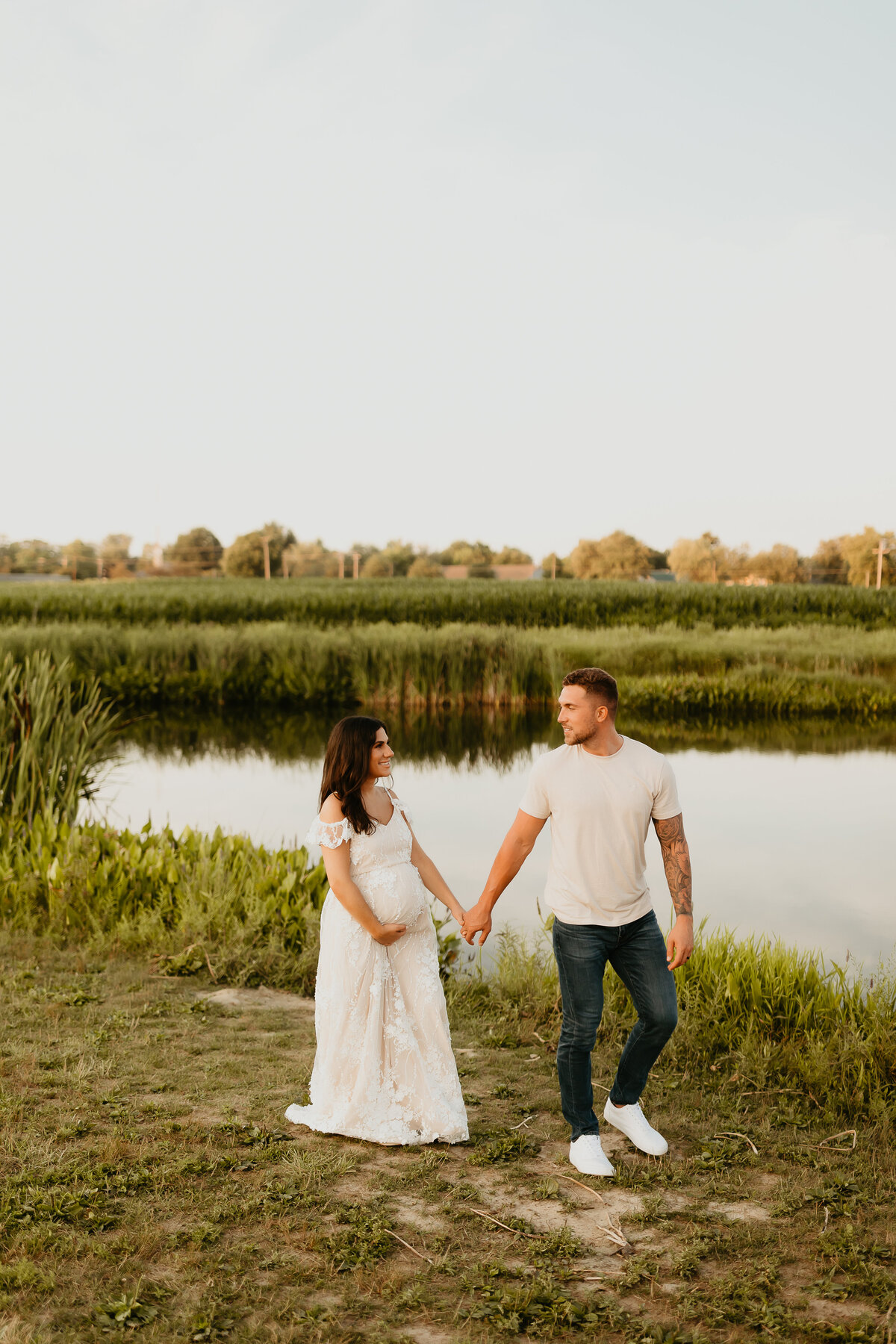 Luxury Maternity Session by New York Pond