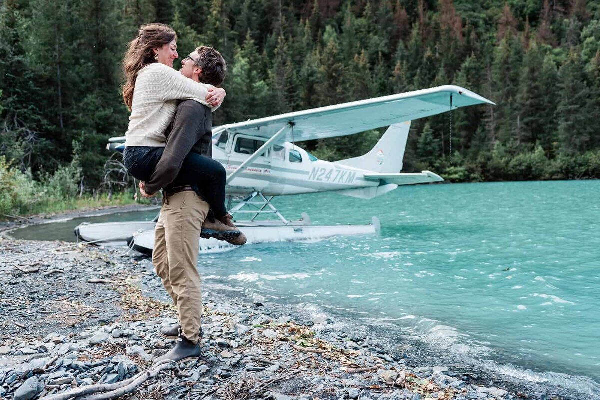 best-photographer-for-romantic-wilderness-proposal-alaska-Soul-and-Sky-Weddings
