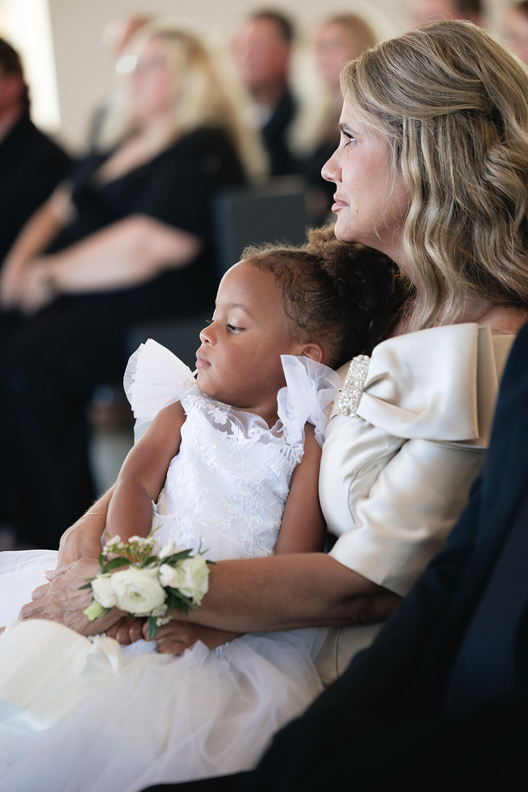 2025-10-11_DykesWeddingPreviews_MollyMurphyPhotography-59