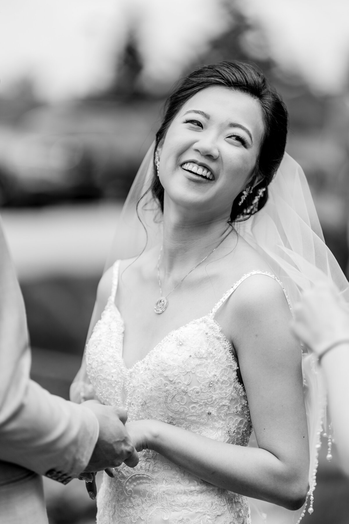 bridal-wedding-portrait-bw