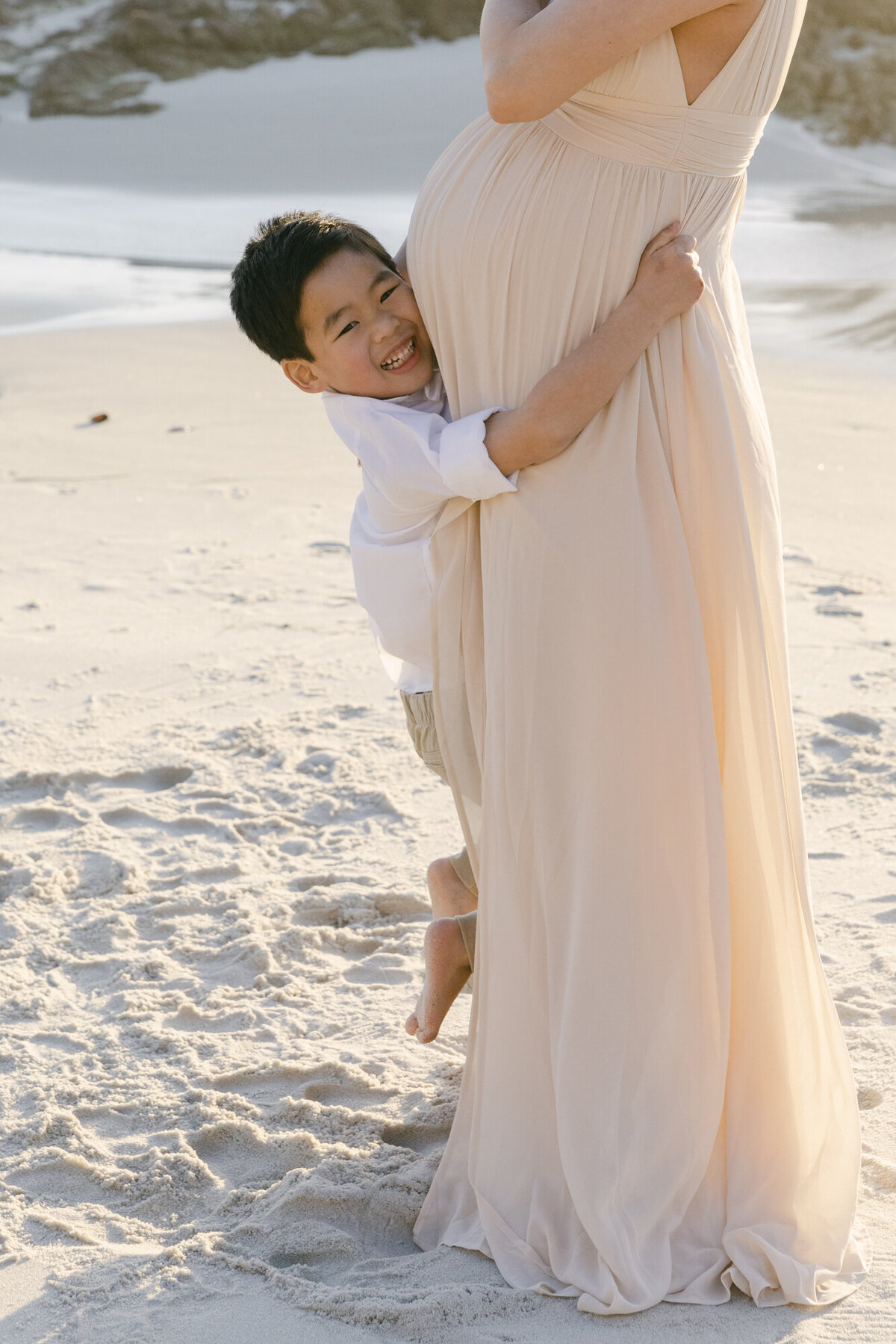 PERRUCCIPHOTO_PEBBLE_BEACH_FAMILY_MATERNITY_SESSION_15
