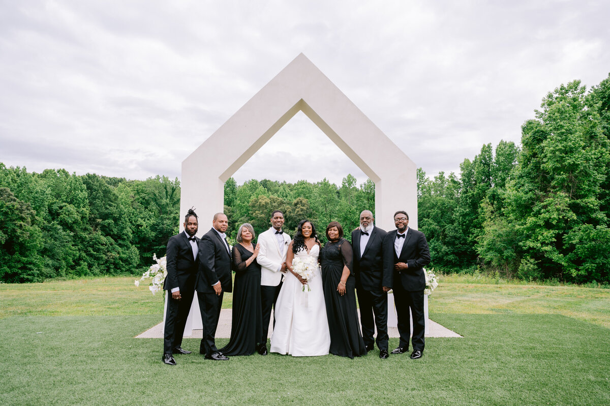 Youngs-Wedding-Sneak-Peeks-0112