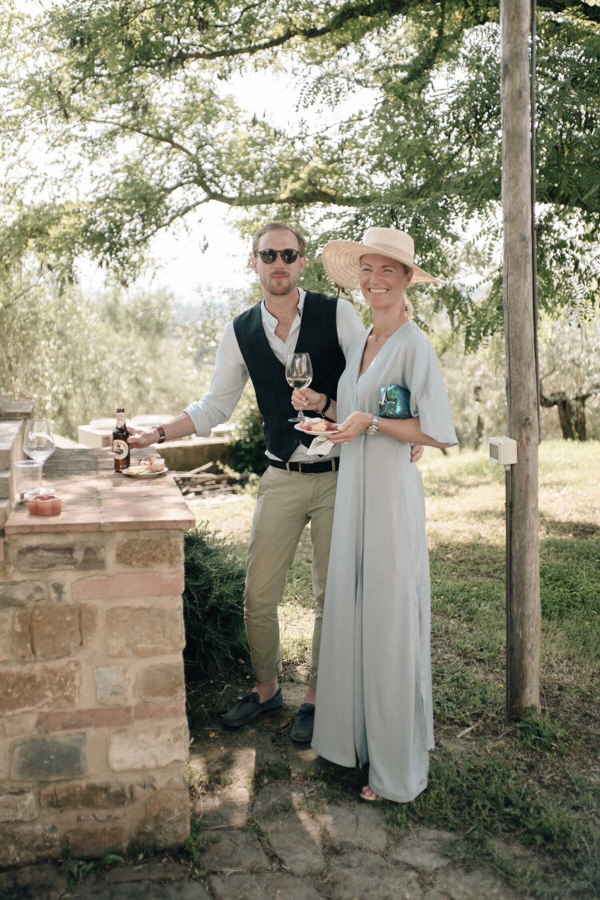 037_Tuscany_Destination_Wedding_Photographer-68_A tuscany wedding in the Chianti hills captured by Flora and Grace Wedding Photography. 