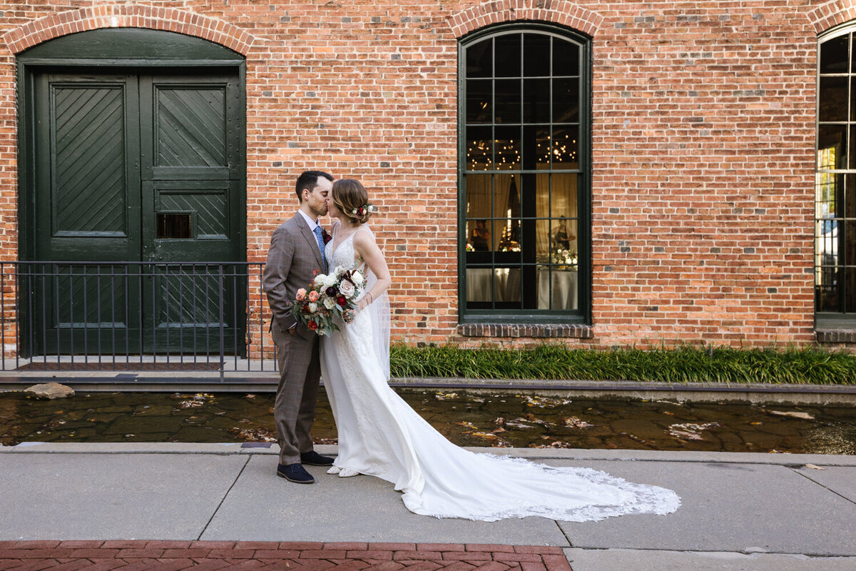 urban-row-photo-mt-washington-mill-dye-house-wedding-photographer-9