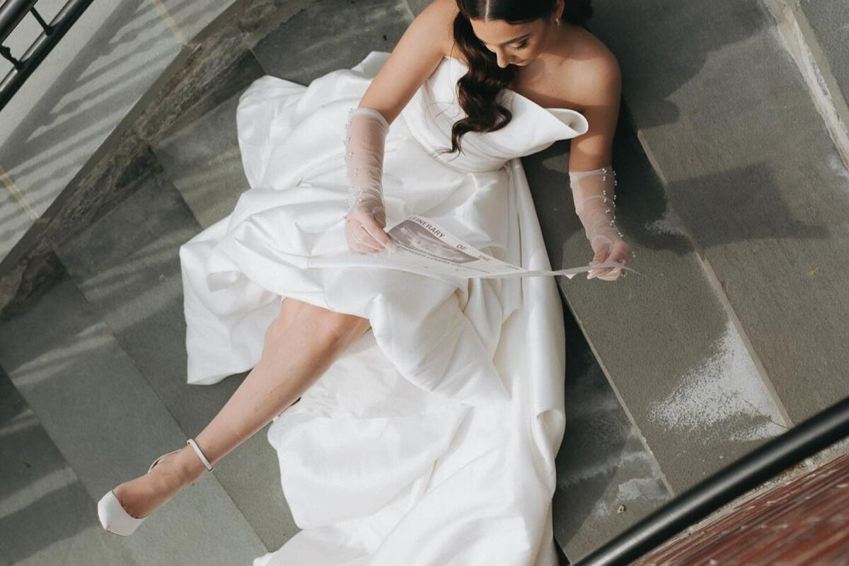 darby-saint-bride-staircase-detail-nj-nyc
