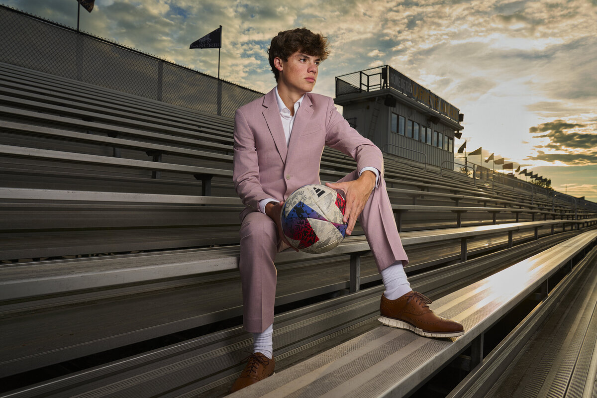 St. Louis senior photographer. senior guy soccer photos. Blanca Parciak Photography _58 (7)