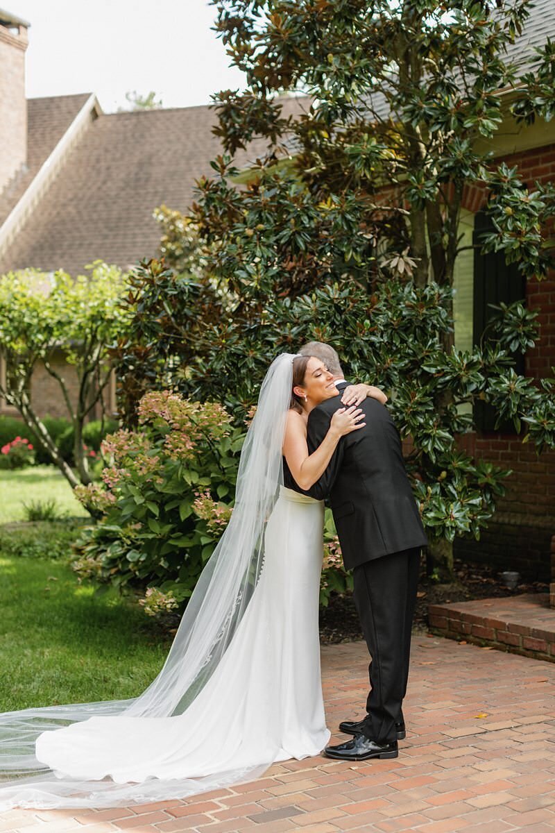 Classic Wedding at City Church of Evansville with Reception at ECC058